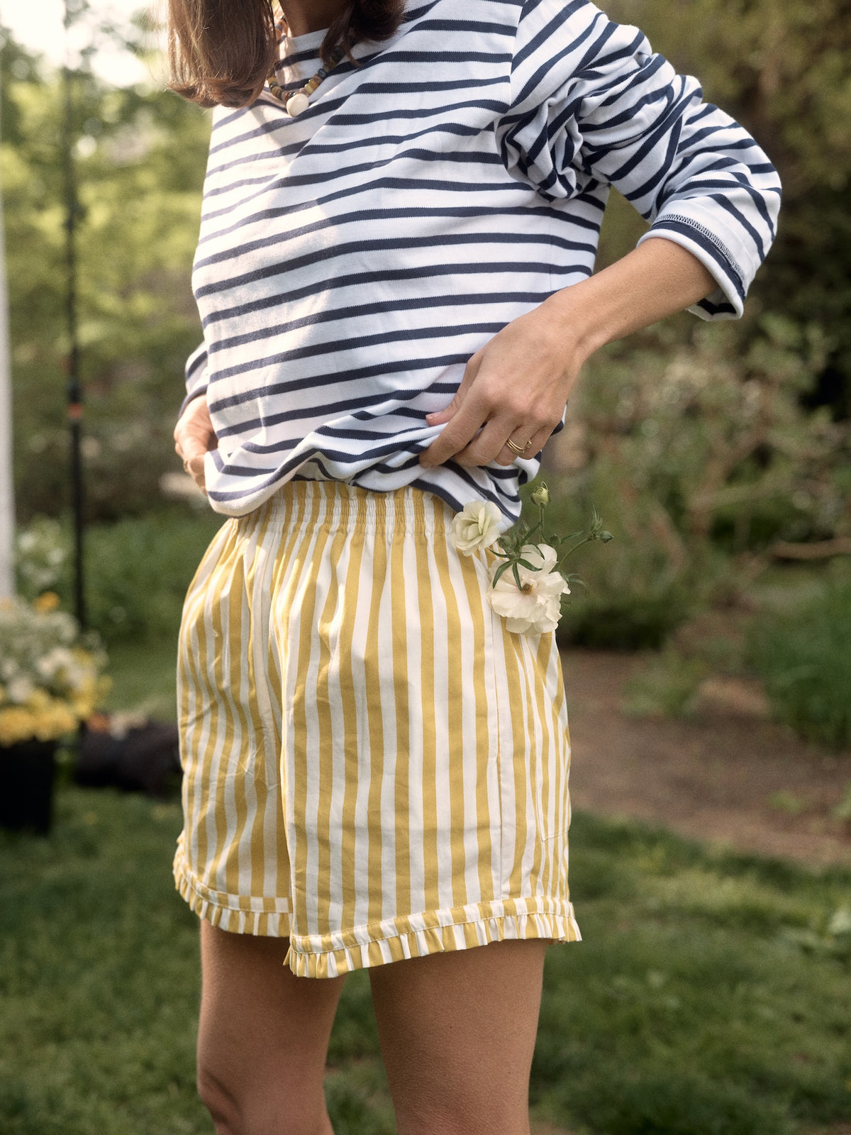poplin cotton short with ruffle and elastic waist